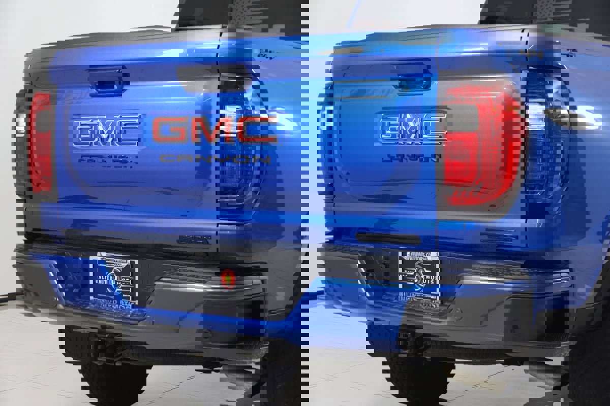 Used 2023 GMC Canyon Elevation w/ Convenience Package image 56