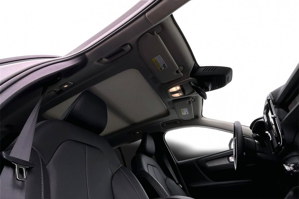 Used 2026 Volvo XC40 B5 Plus w/ Protection Package Premier image 26