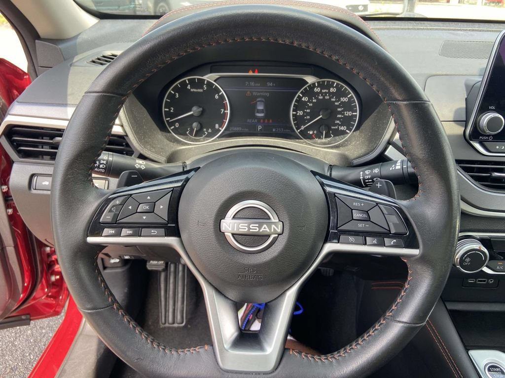 Used 2023 Nissan Altima 2.5 SR FWD image 28