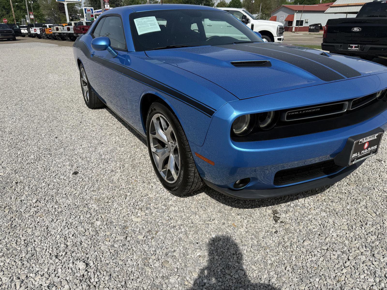Used 2015 Dodge Challenger SXT Plus w/ Driver Convenience Group RWD image 3