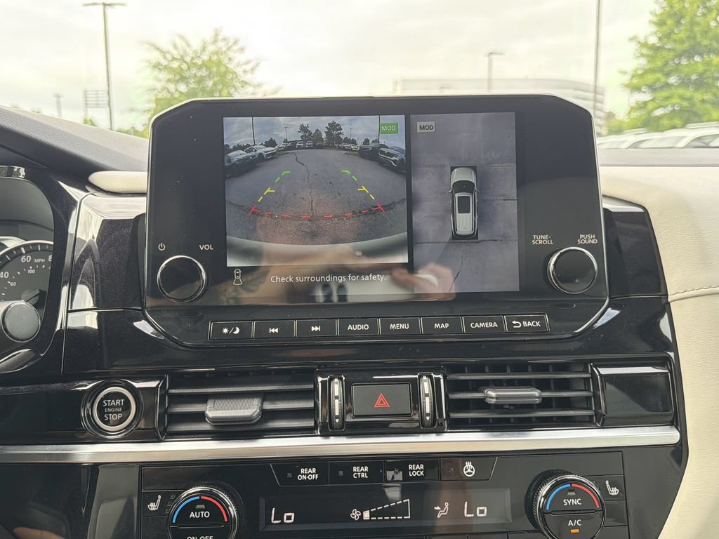 Used 2022 Nissan Pathfinder SL AWD/4WD image 30