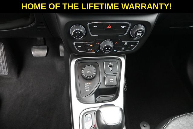 Used 2021 Jeep Compass Latitude AWD/4WD image 32