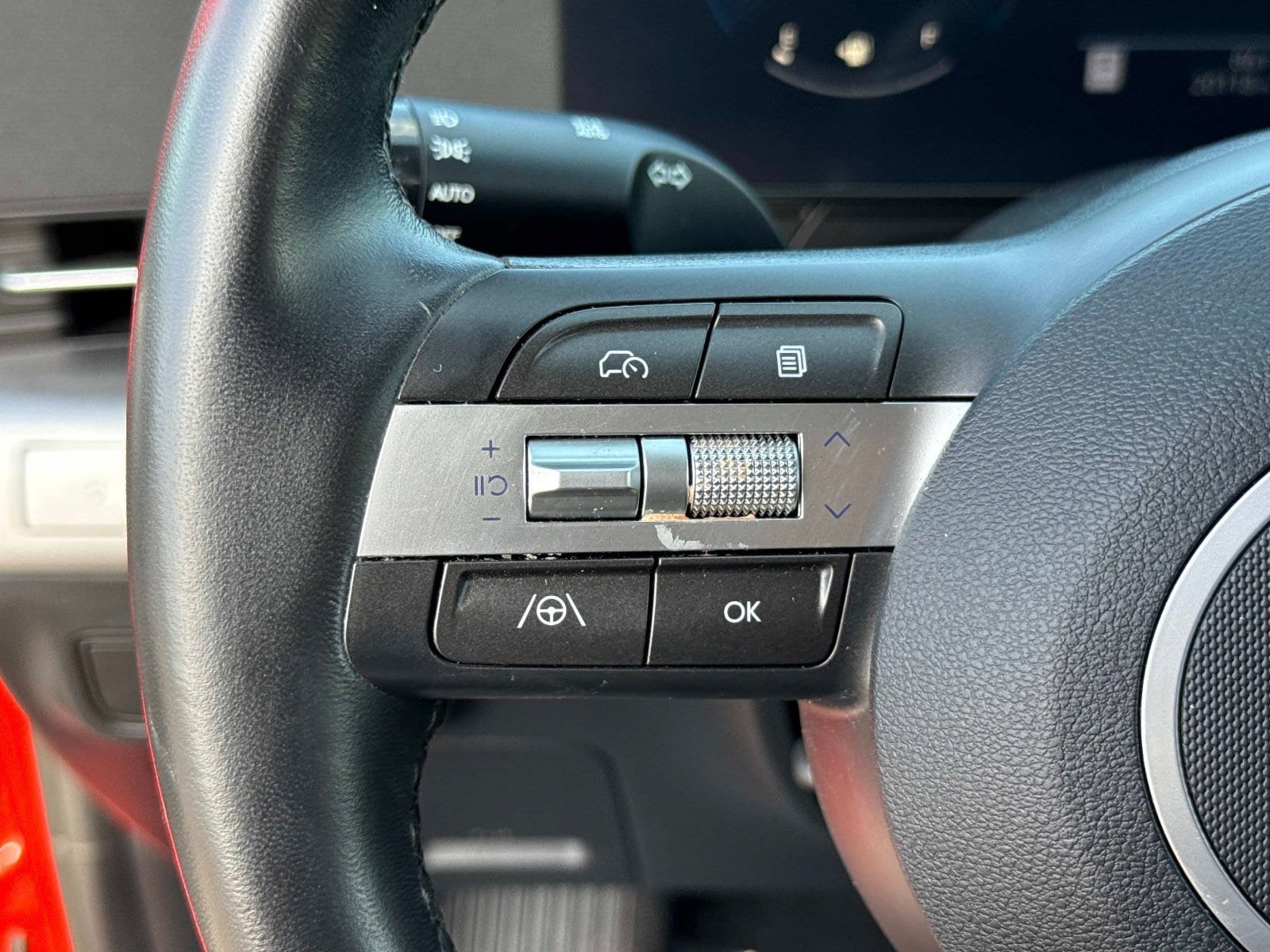 Used 2024 Hyundai Kona SEL FWD image 31