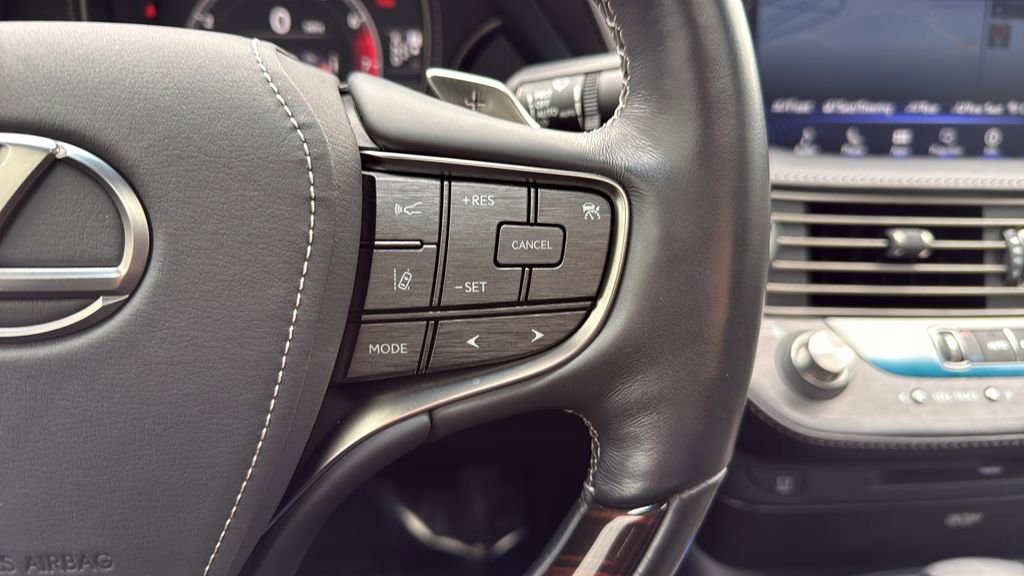 Used 2018 Lexus LS 500 AWD w/ Luxury Package image 34