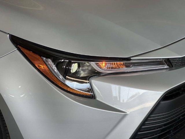 New 2026 Toyota Corolla LE FWD image 9