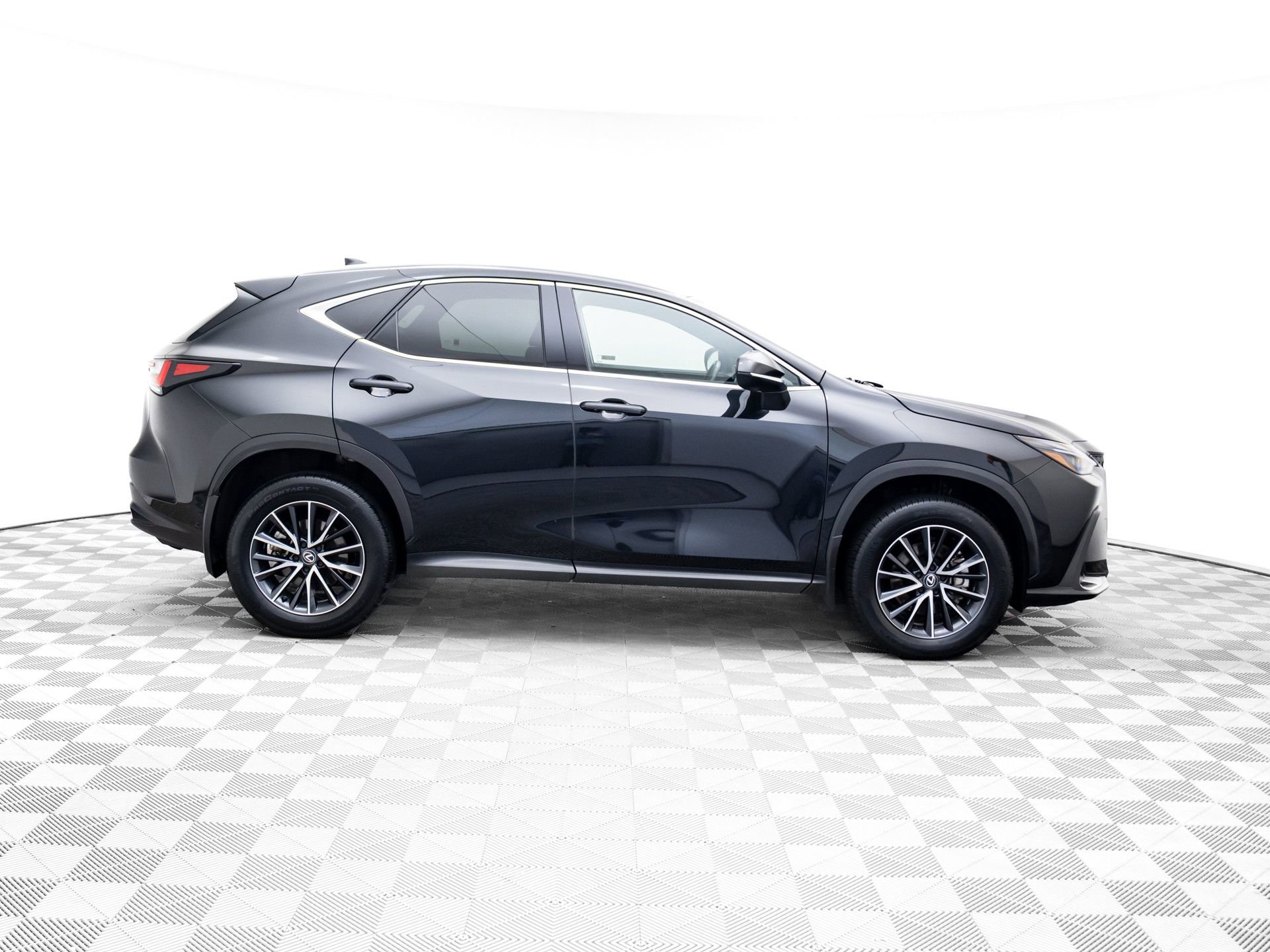 Used 2024 Lexus NX 350 AWD image 9