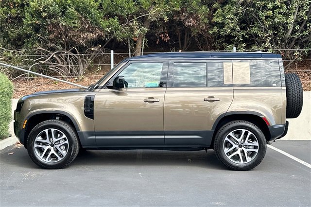 New 2026 Land Rover Defender 110 S image 2