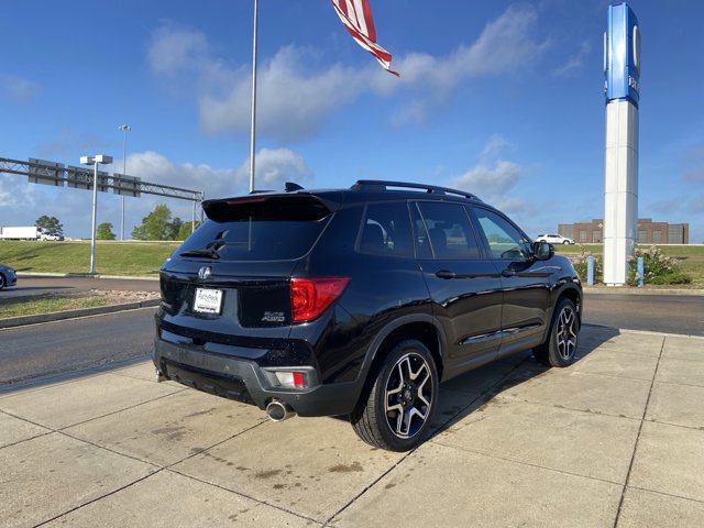 Used 2023 Honda Passport Elite image 11
