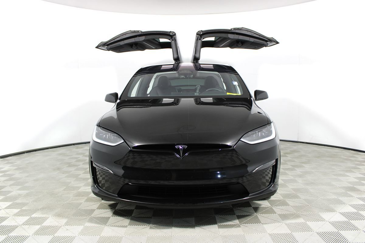 Used 2024 Tesla Model X AWD/4WD image 2