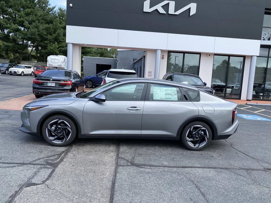 New 2026 Kia K4 EX FWD image 2