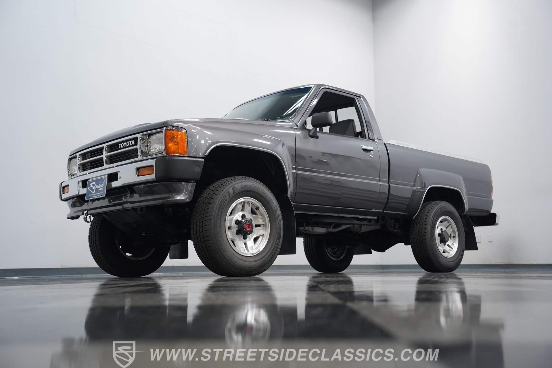 Used 1987 Toyota Pickup 4x4 Regular Cab image 21