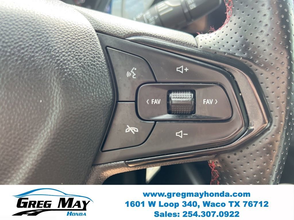Used 2024 Chevrolet Trax RS FWD image 27