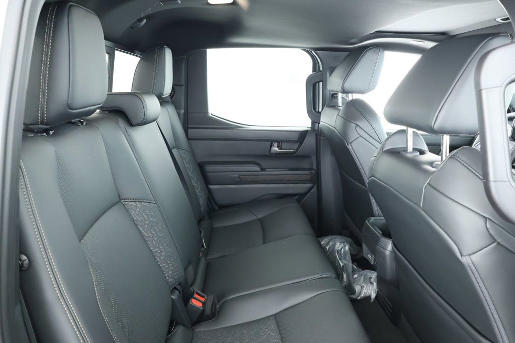 Used 2025 Toyota Tacoma Limited image 21