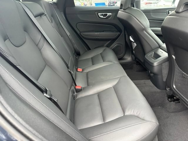 Used 2025 Volvo XC60 B5 Plus AWD/4WD image 12