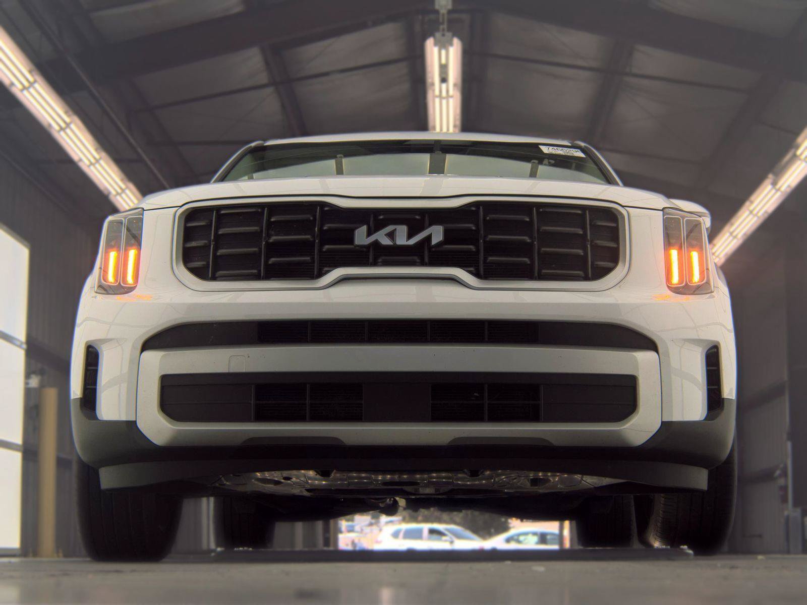 Used 2025 Kia Telluride S AWD/4WD image 8