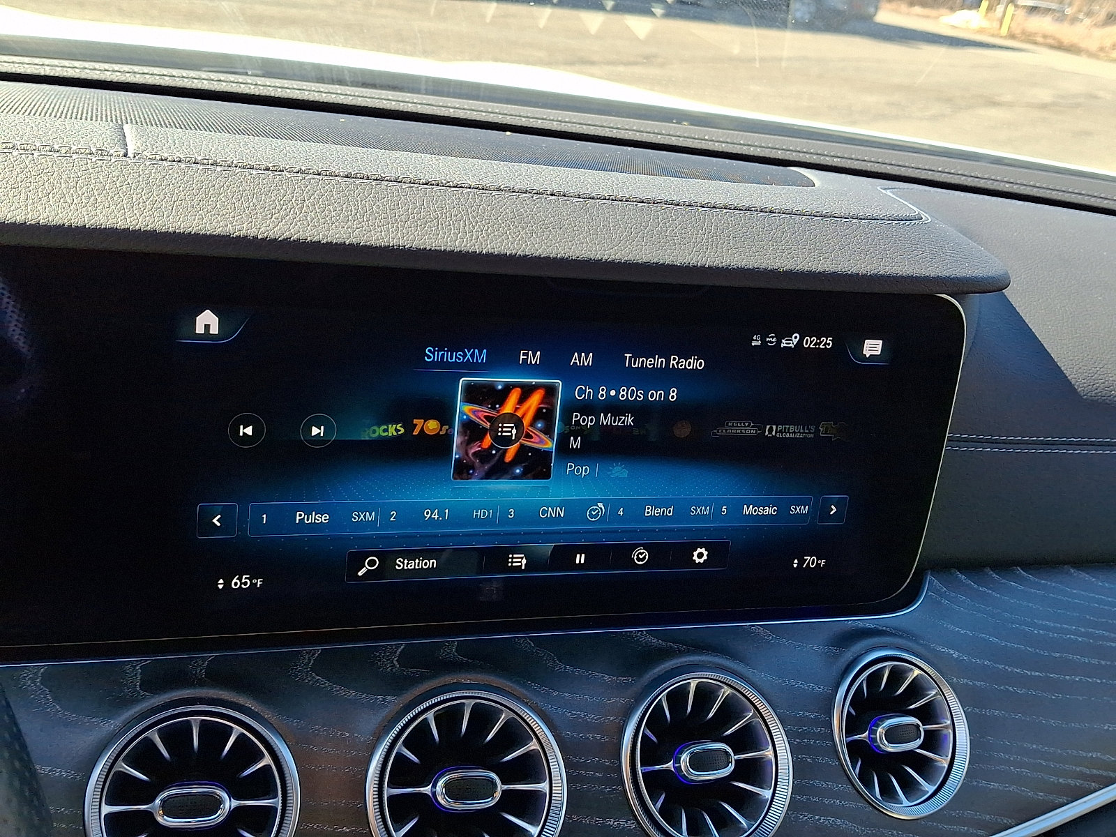 Used 2022 Mercedes-Benz AMG GT 43 image 21