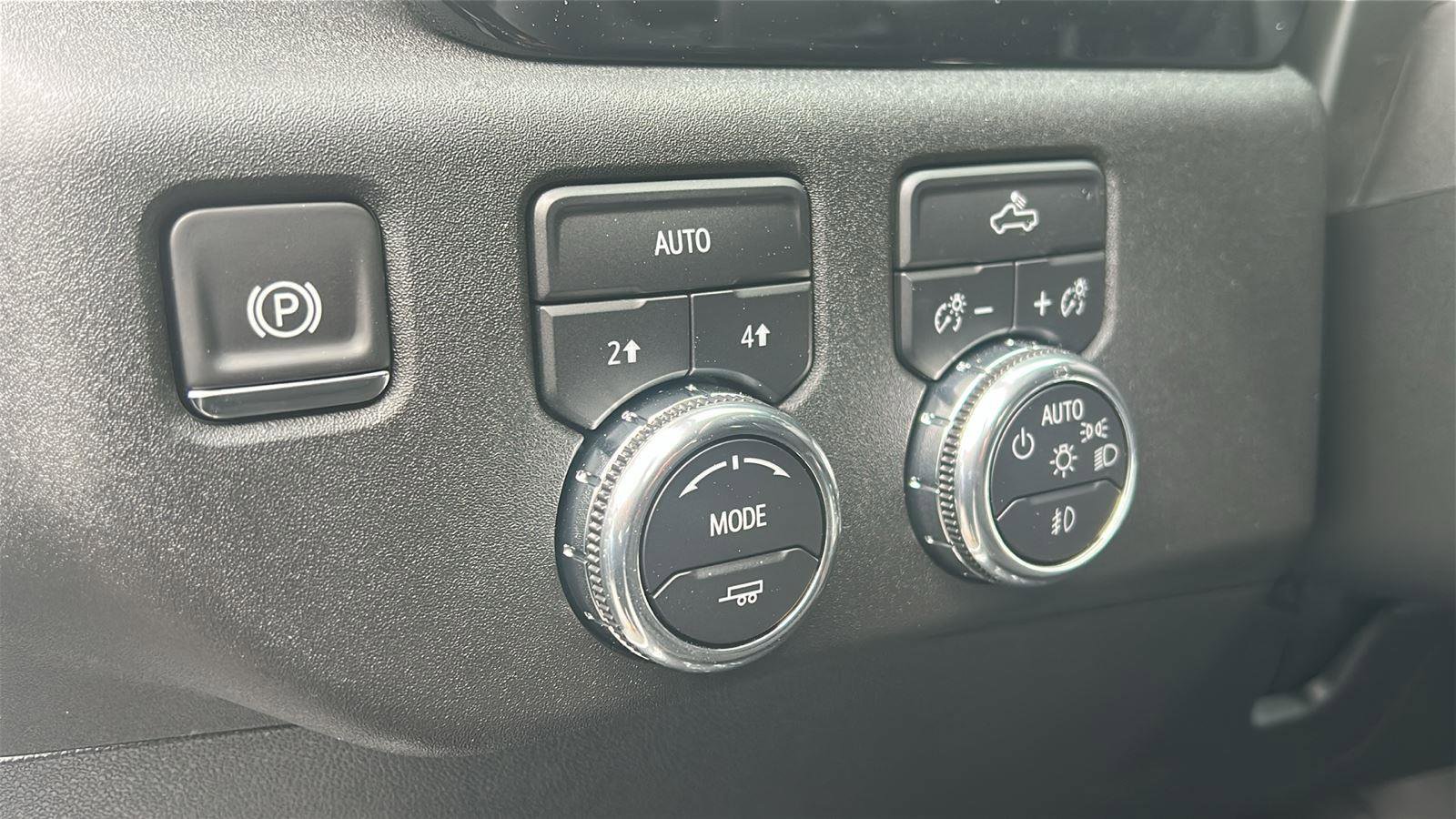 New 2025 GMC Sierra 1500 Elevation w/ Preferred Package image 17