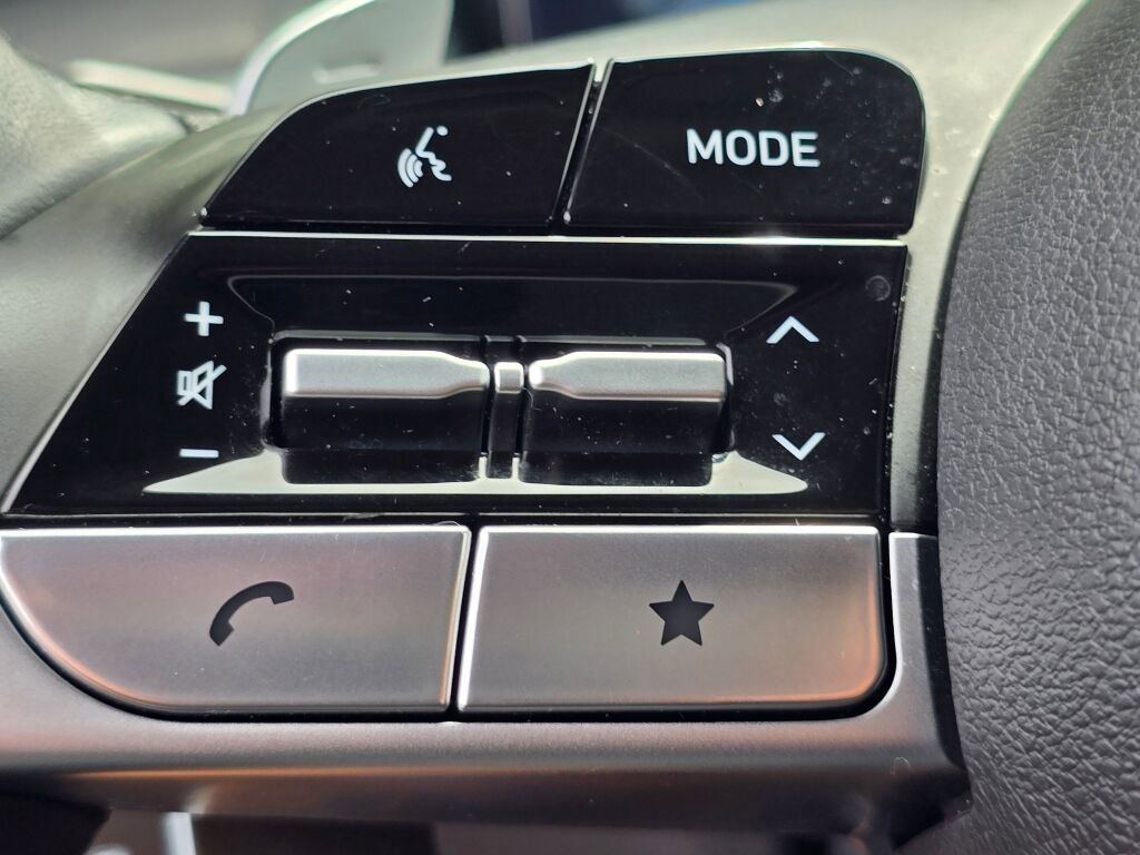 Used 2024 Hyundai Tucson Limited image 35