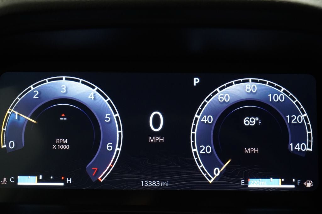 Used 2025 Jeep Grand Cherokee Limited w/ Black Appearance Package AWD/4WD image 14