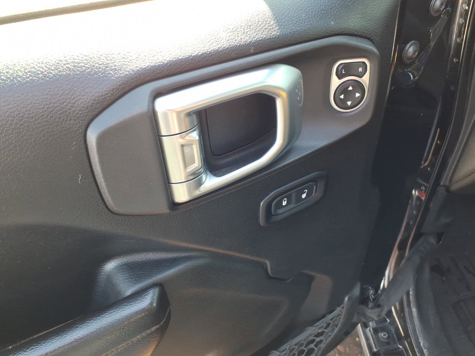 Used 2020 Jeep Wrangler Sport S image 16