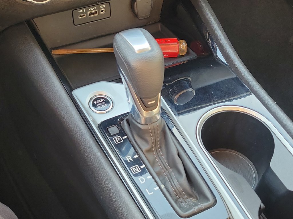Used 2024 Nissan Altima 2.5 SV FWD image 32