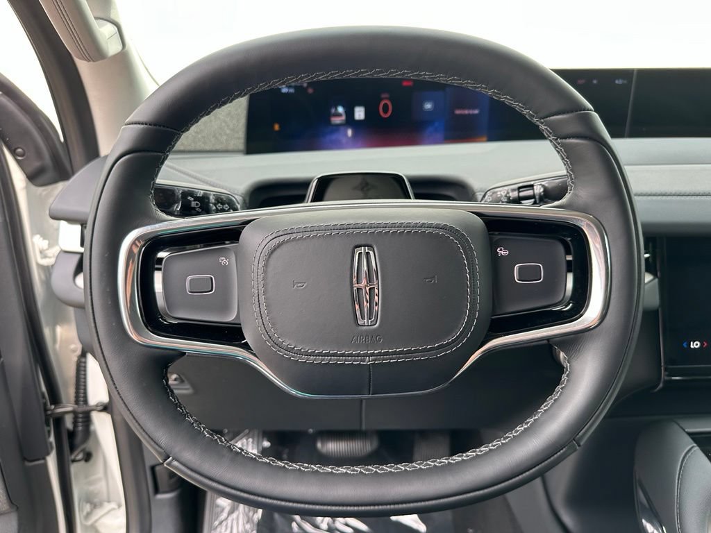 New 2027 Lincoln Navigator Reserve AWD/4WD image 8