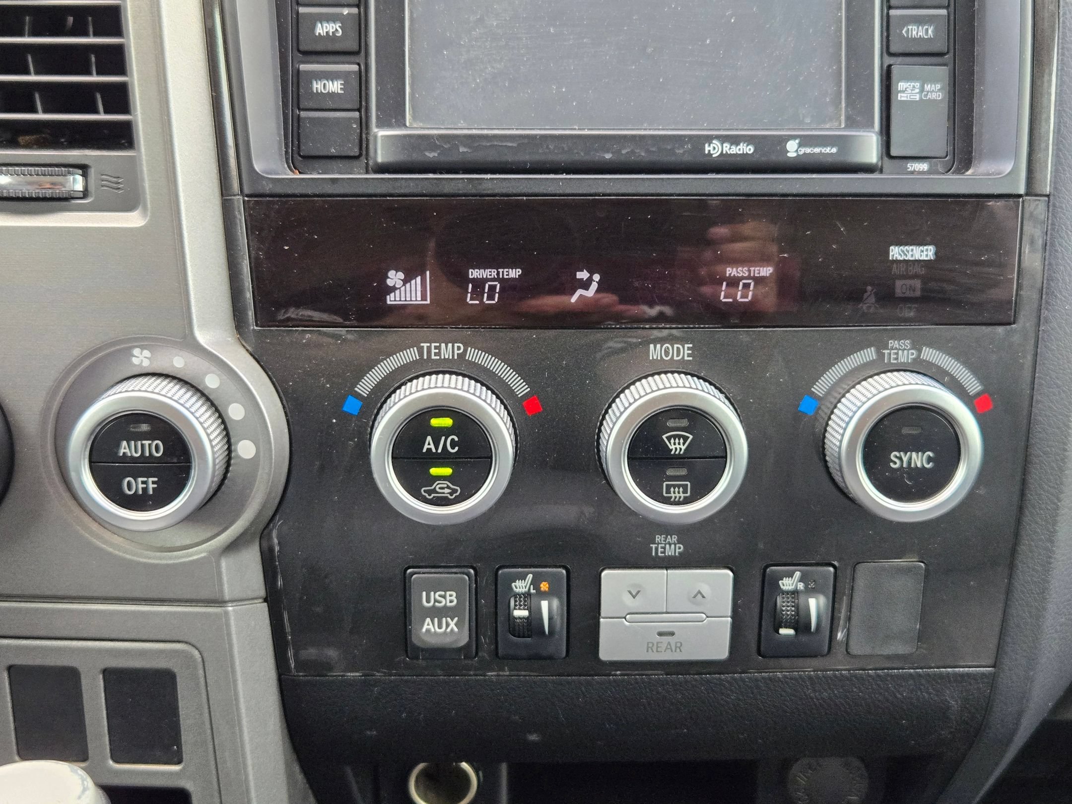 Used 2015 Toyota Sequoia Limited RWD image 19