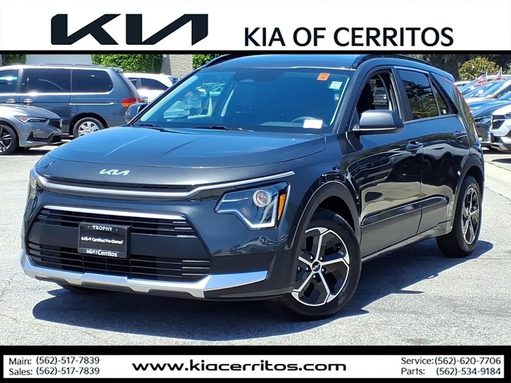 Certified 2025 Kia Niro LX