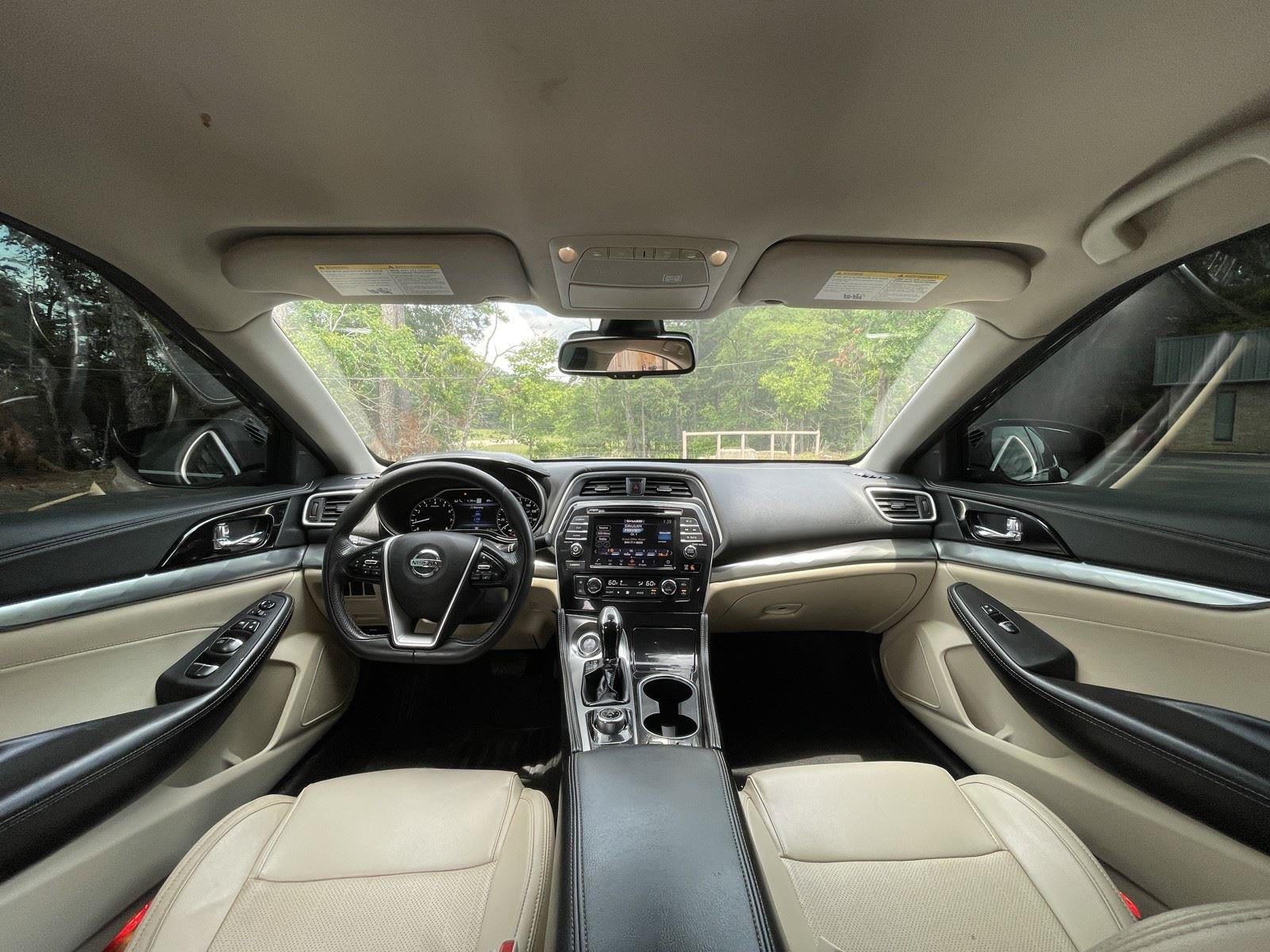 Used 2022 Nissan Maxima SV w/ Floor Mat Group FWD image 15