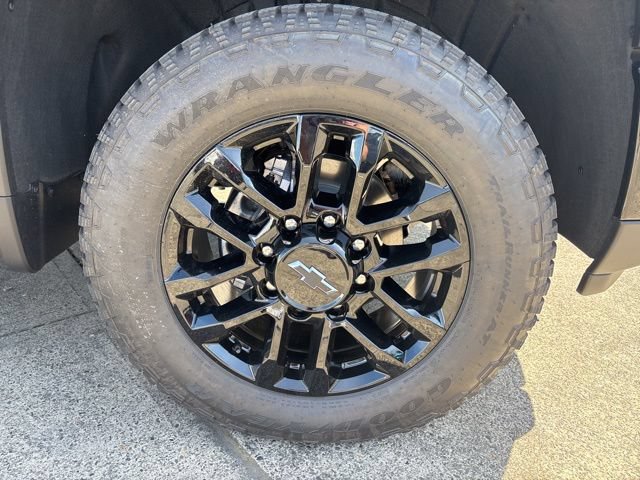 New 2026 Chevrolet Silverado 3500 High Country w/ High Country Premium Package AWD/4WD image 15