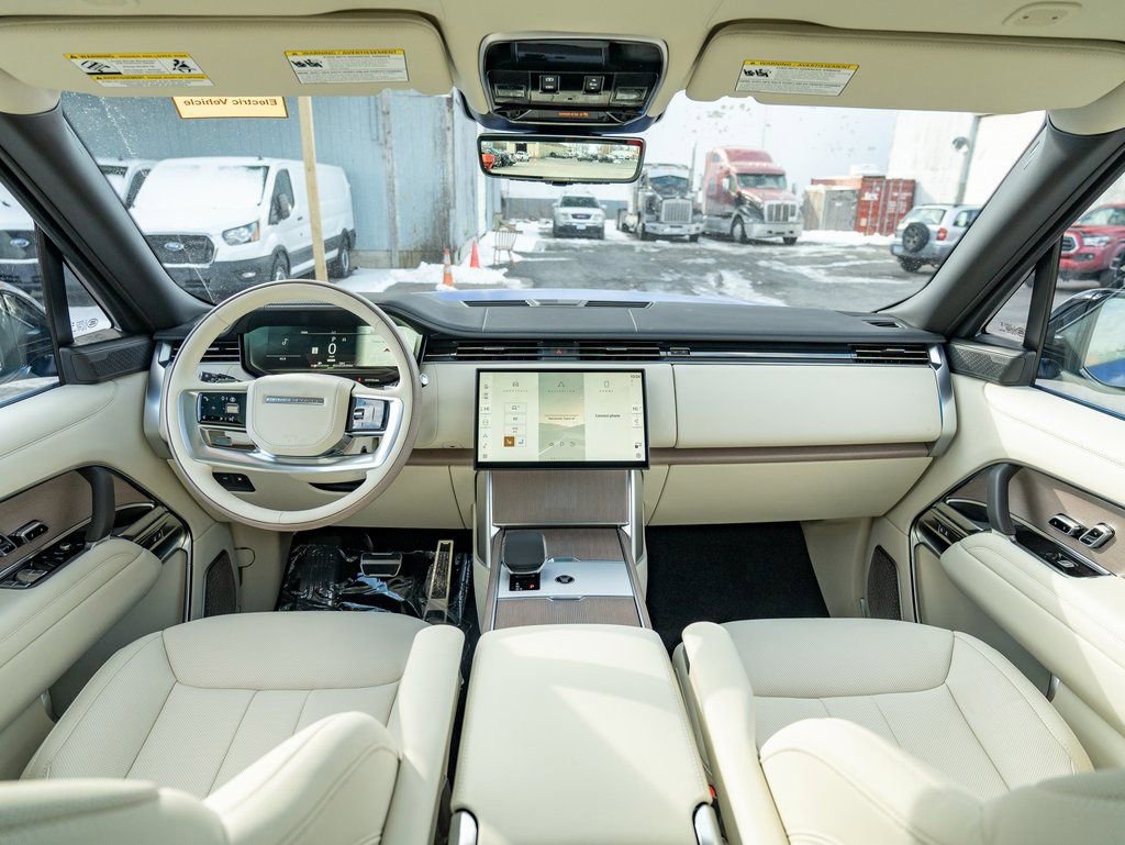 New 2025 Land Rover Range Rover Autobiography image 19
