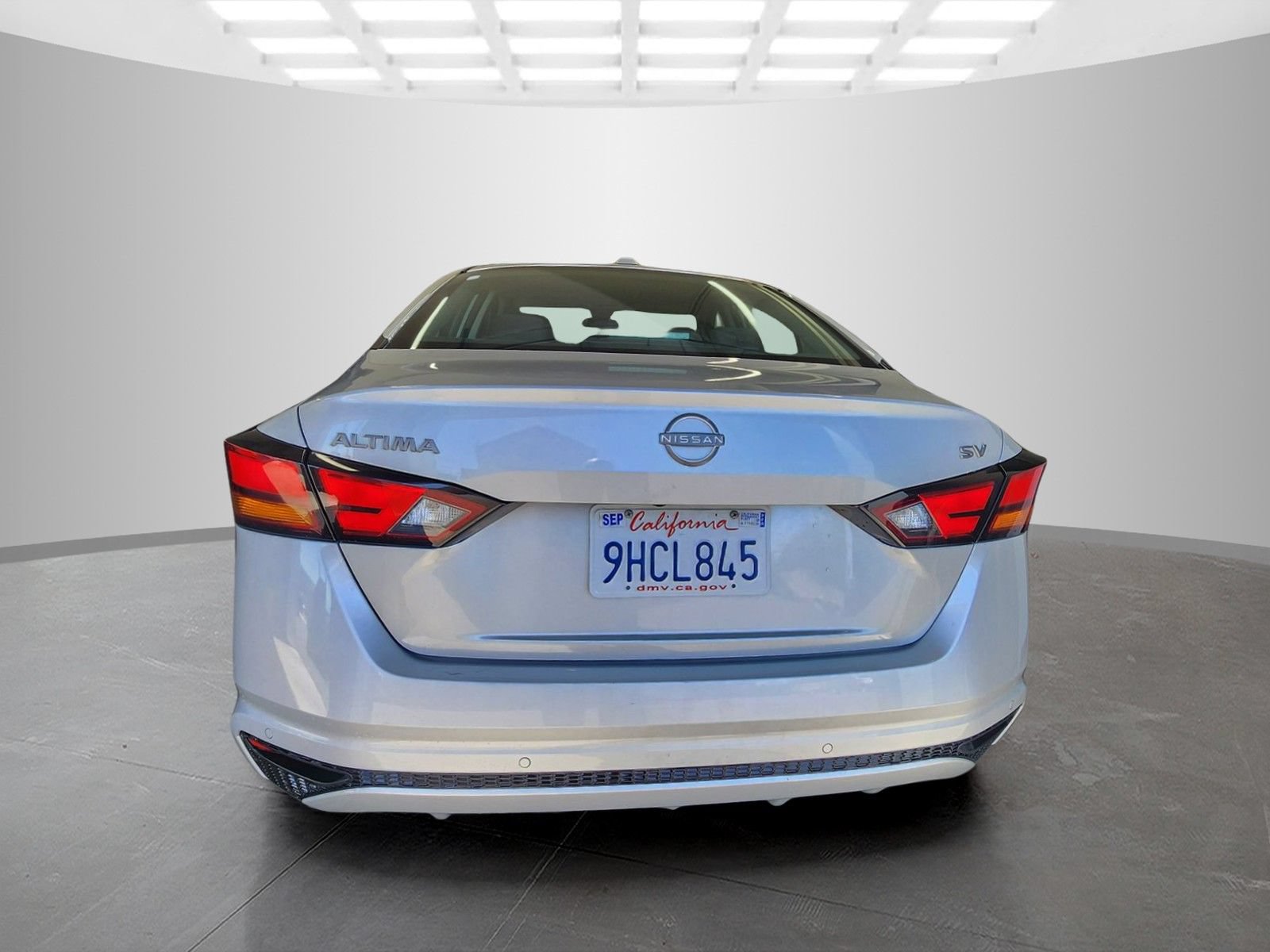 Used 2024 Nissan Altima 2.5 SV FWD image 6
