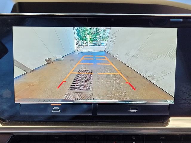 Used 2024 GMC Sierra 1500 SLT image 13