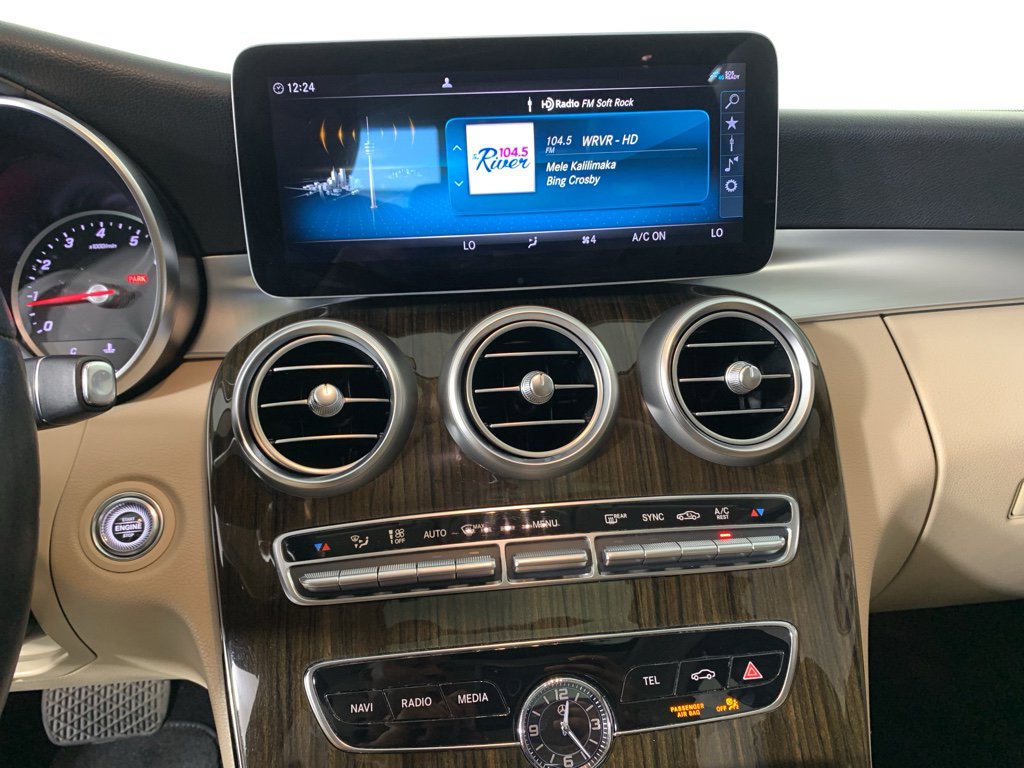 Used 2020 Mercedes-Benz C 300 Sedan image 28