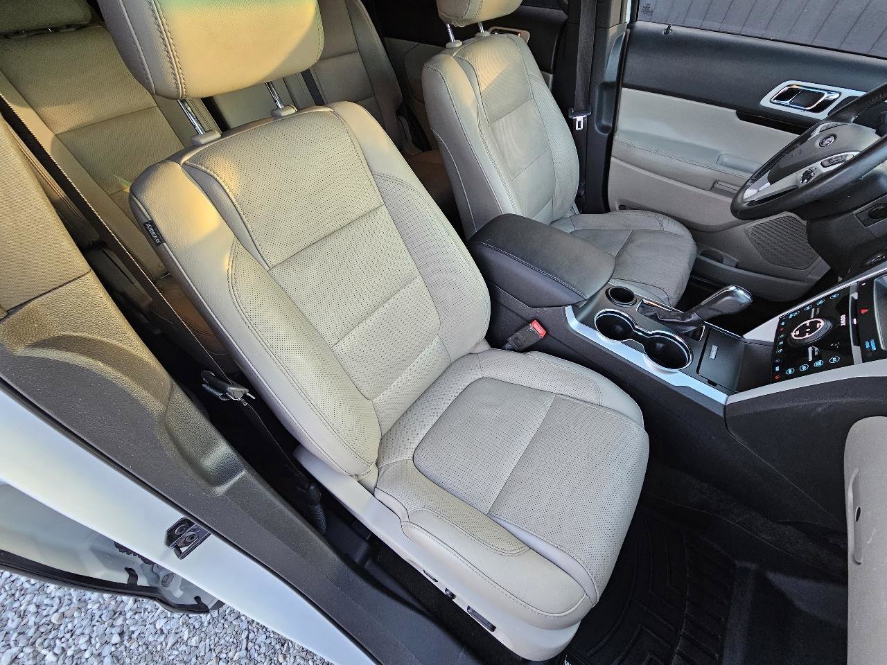 Used 2015 Ford Explorer Limited w/ Equipment Group 302A FWD image 39