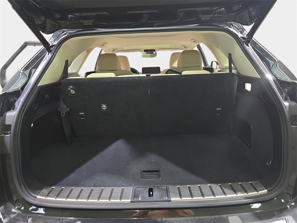 Used 2022 Lexus RX 450hL Luxury image 12