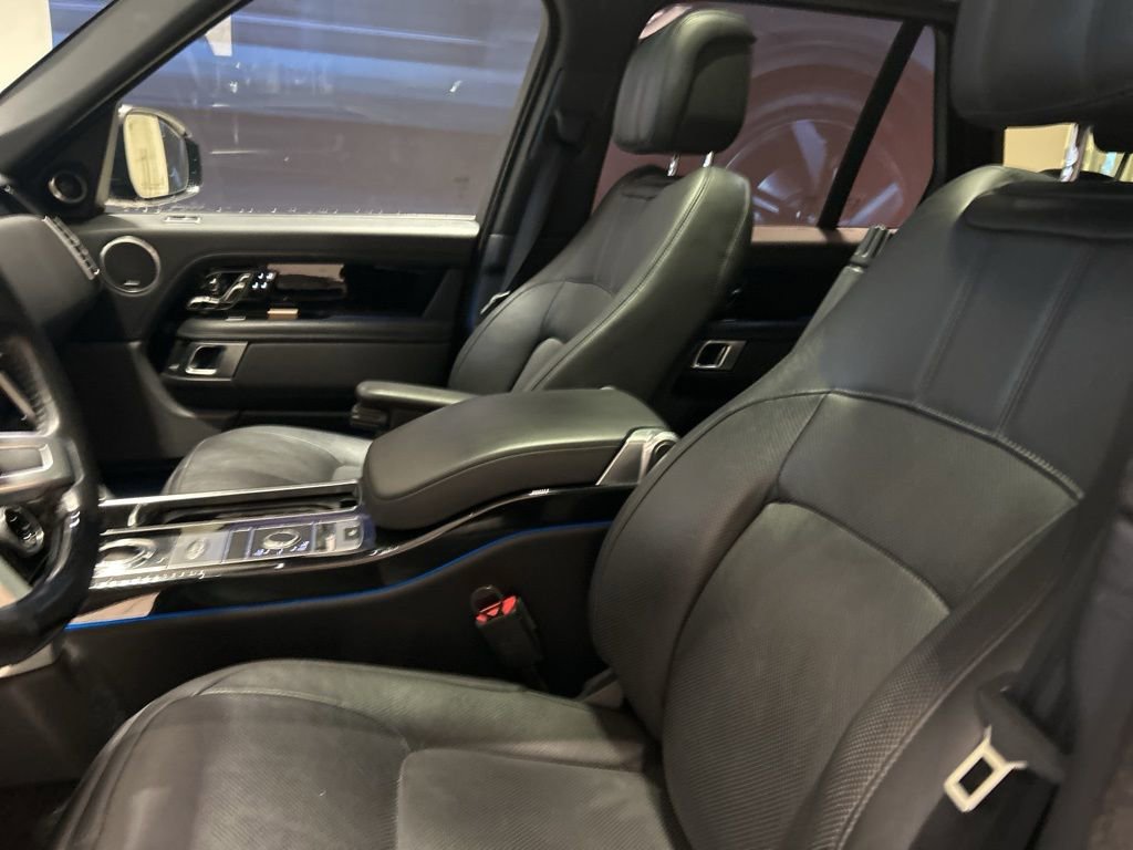 Used 2019 Land Rover Range Rover Supercharged image 5