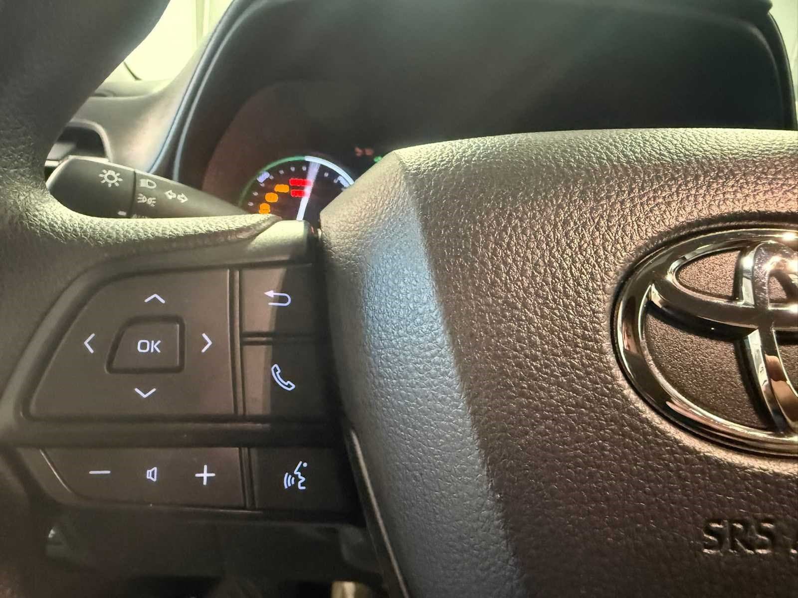Certified 2026 Toyota Sienna LE AWD/4WD image 27