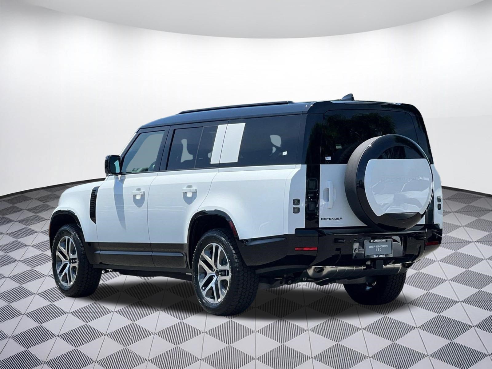 New 2026 Land Rover Defender 130 X-Dynamic SE AWD/4WD image 23