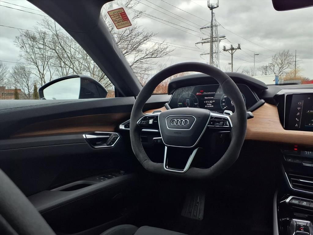 Used 2023 Audi e-tron GT Premium Plus image 20