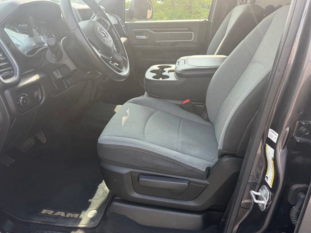 Used 2022 RAM 3500 Big Horn w/ Protection Group AWD/4WD image 17