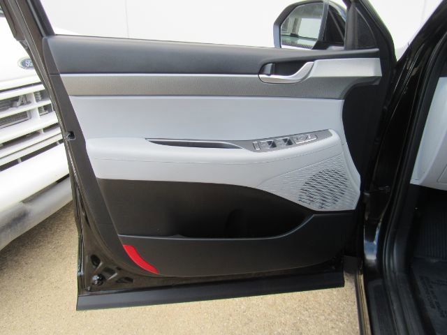 Used 2025 Hyundai Palisade SEL image 11