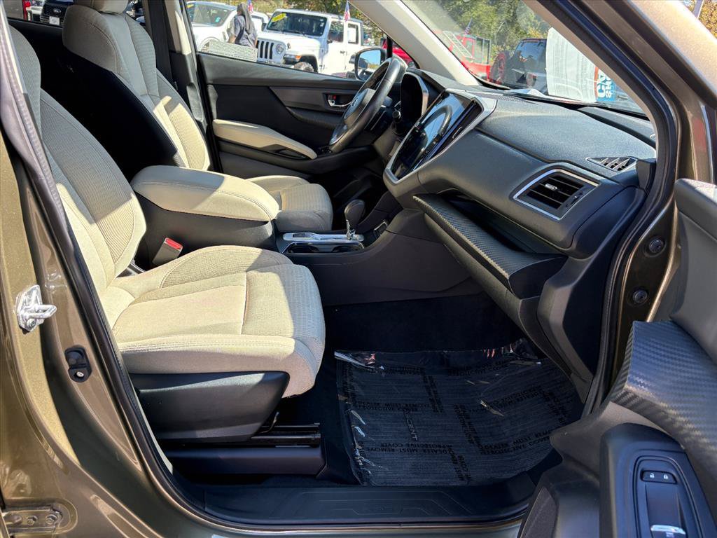 Used 2025 Subaru Ascent Premium AWD/4WD image 17