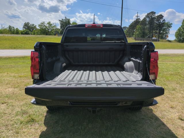 Used 2026 Chevrolet Colorado W/T w/ Advanced Trailering Package RWD image 23