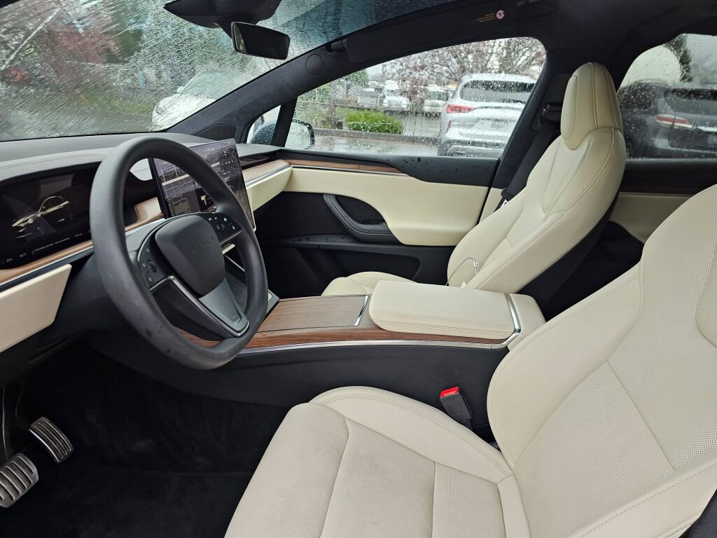 Used 2024 Tesla Model X Long Range image 24