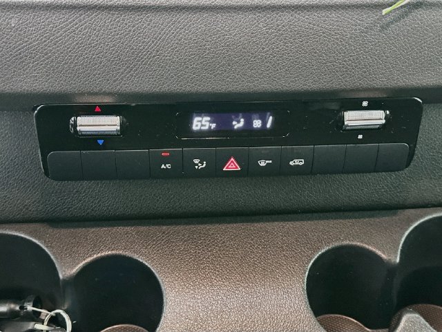 Used 2025 Mercedes-Benz Sprinter 2500 image 18