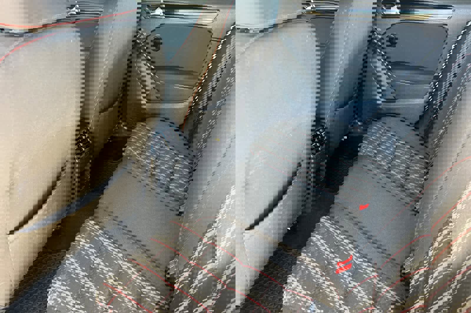 Used 2012 Volkswagen GTI 4-Door image 4