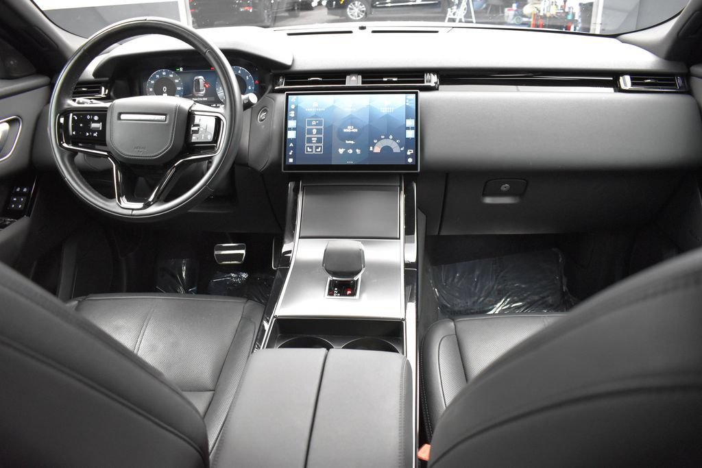 Used 2025 Land Rover Range Rover Velar Dynamic SE AWD/4WD image 14