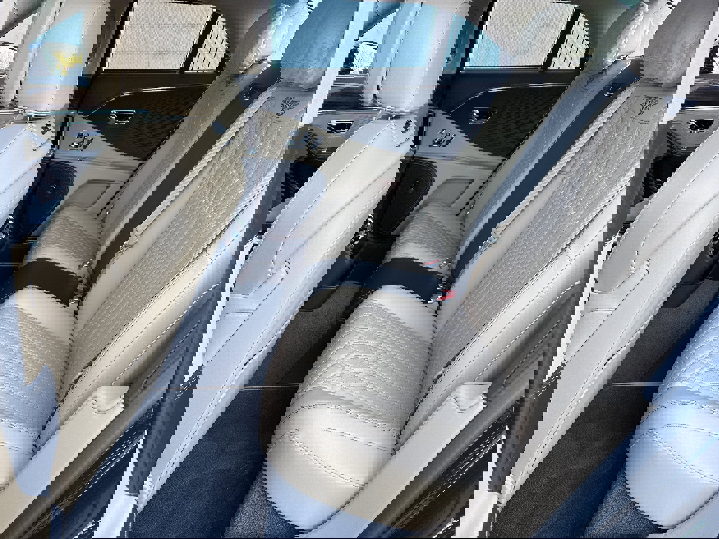 New 2026 Bentley Flying Spur Plug-In Hybrid image 26