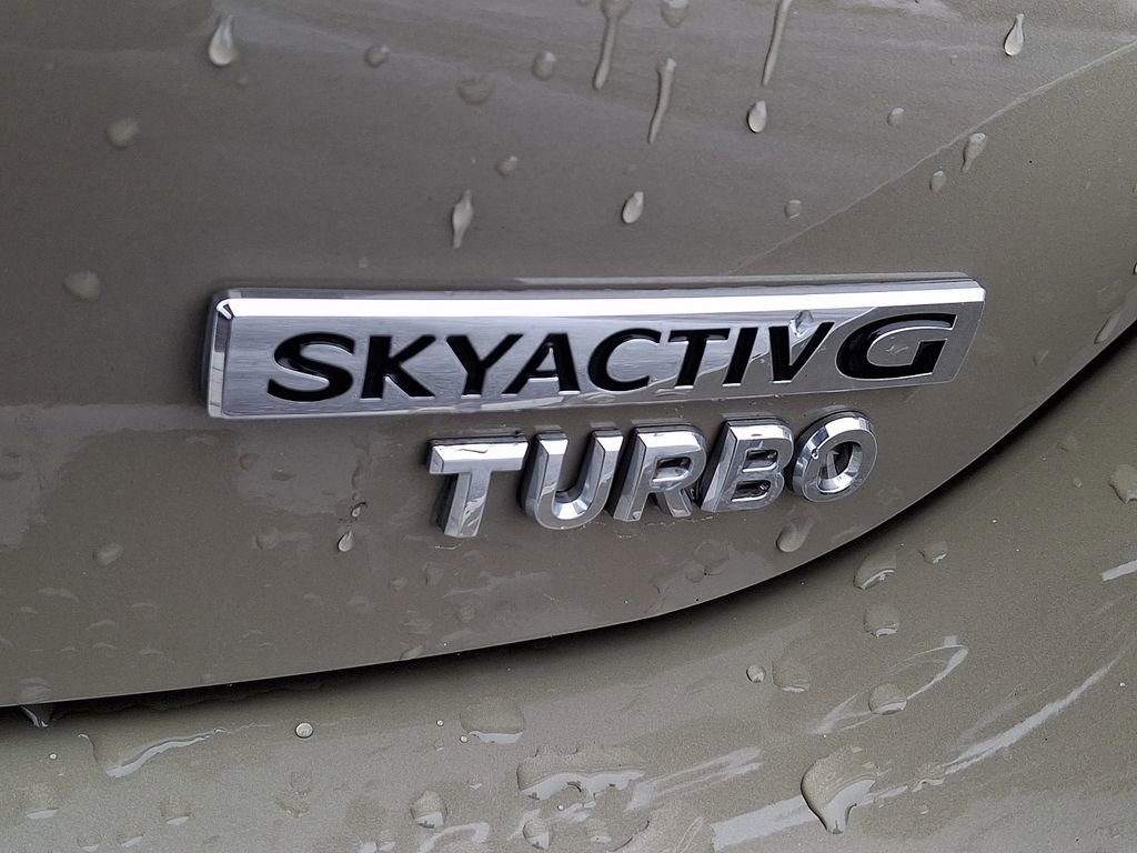 Used 2024 MAZDA MAZDA3 s image 32